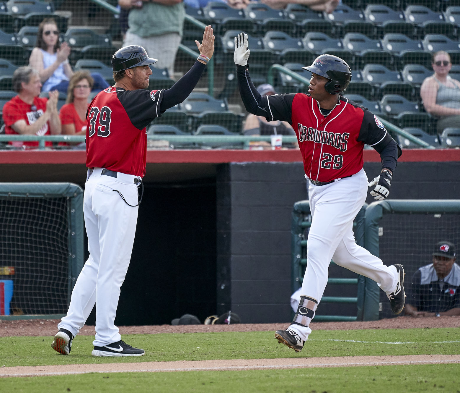 CRAWDADS 0526 16.jpg
